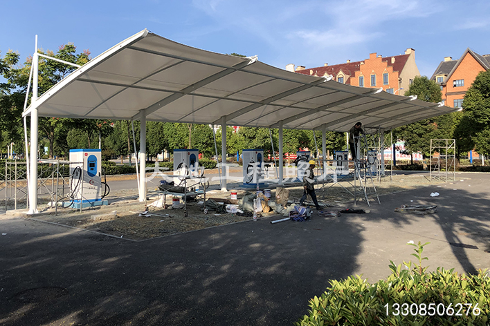 2023年6月12日，貴州關(guān)嶺高鐵站充電站順利竣工