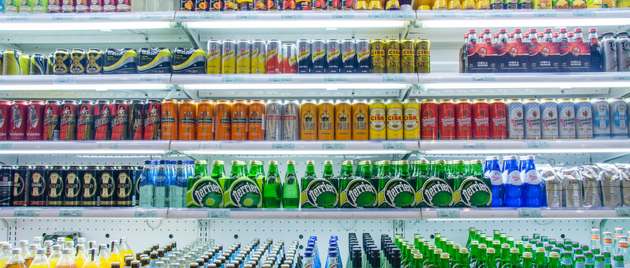 攝圖網(wǎng)_500500515_wx_超市飲料柜臺(tái)【媒體用圖】（僅限媒體用圖使用，不可用于商業(yè)用途）（非企業(yè)商用）